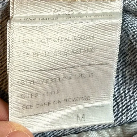 KanCan Women's Frayed Hem Cropped Jean Jacket Size Medium - Picture 7 of 7